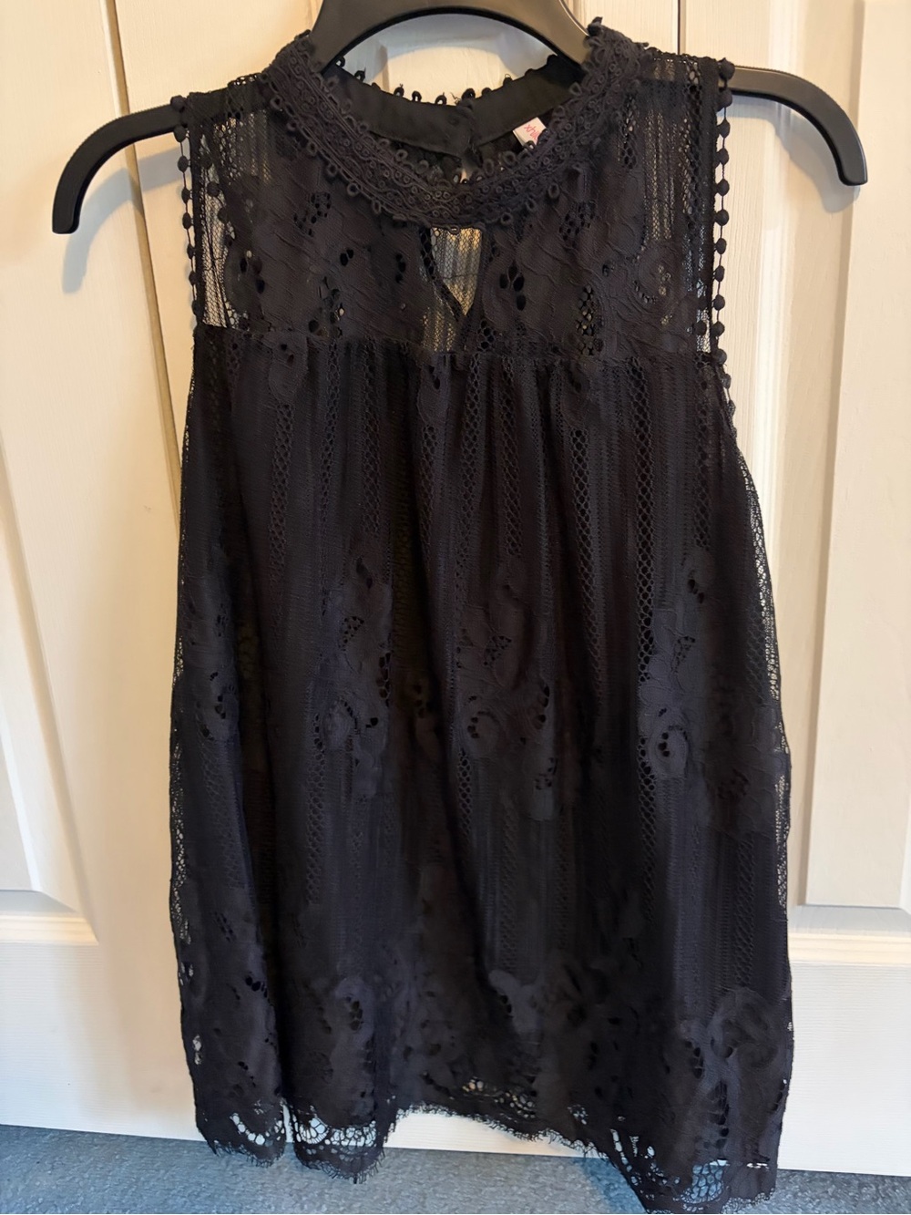 Xhilaration Black Lace Crochet Sleeveless Camisole
